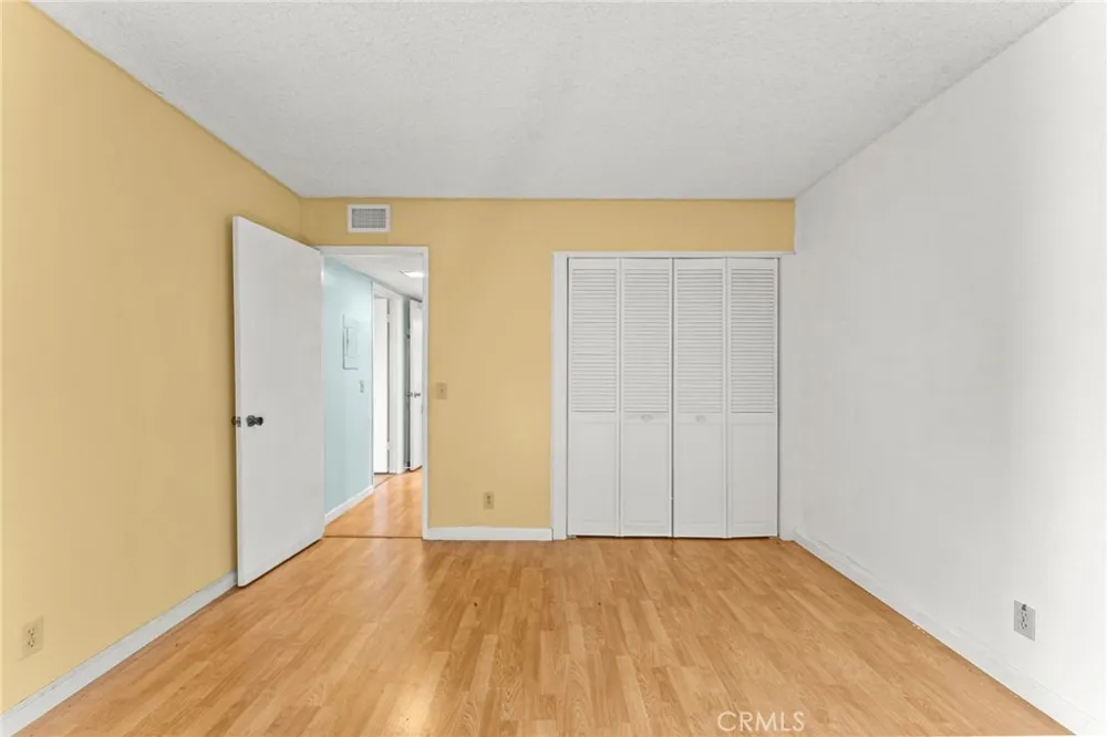1130 E Alosta #B102 Azusa, CA 91702