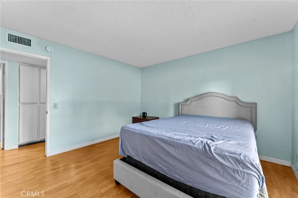 1130 E Alosta #B102 Azusa, CA 91702