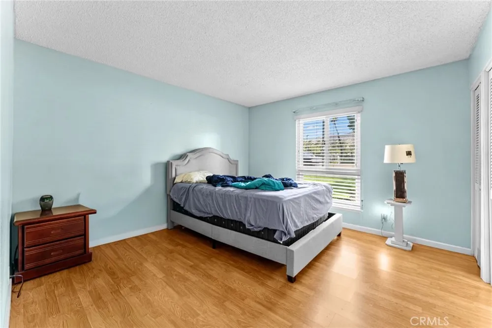 1130 E Alosta #B102 Azusa, CA 91702