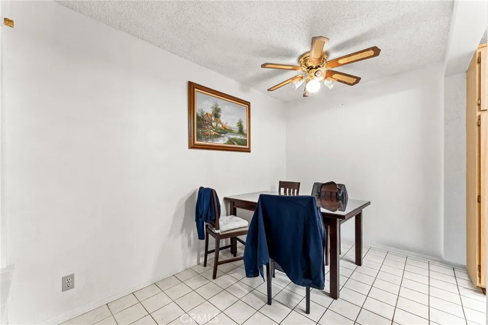 1130 E Alosta #B102 Azusa, CA 91702