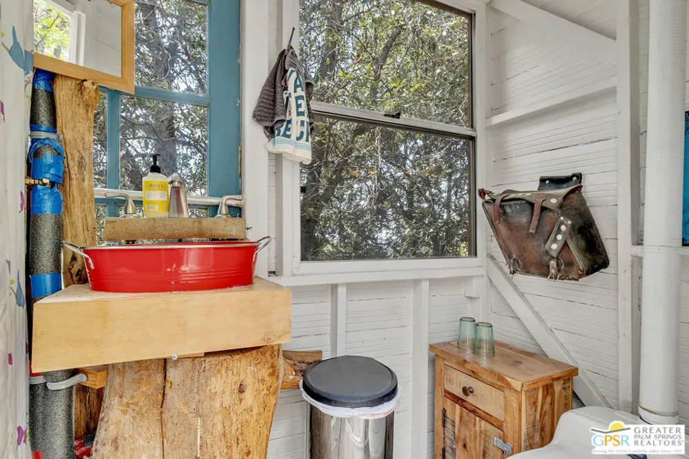 21395 Highway 243 Idyllwild, CA 92549