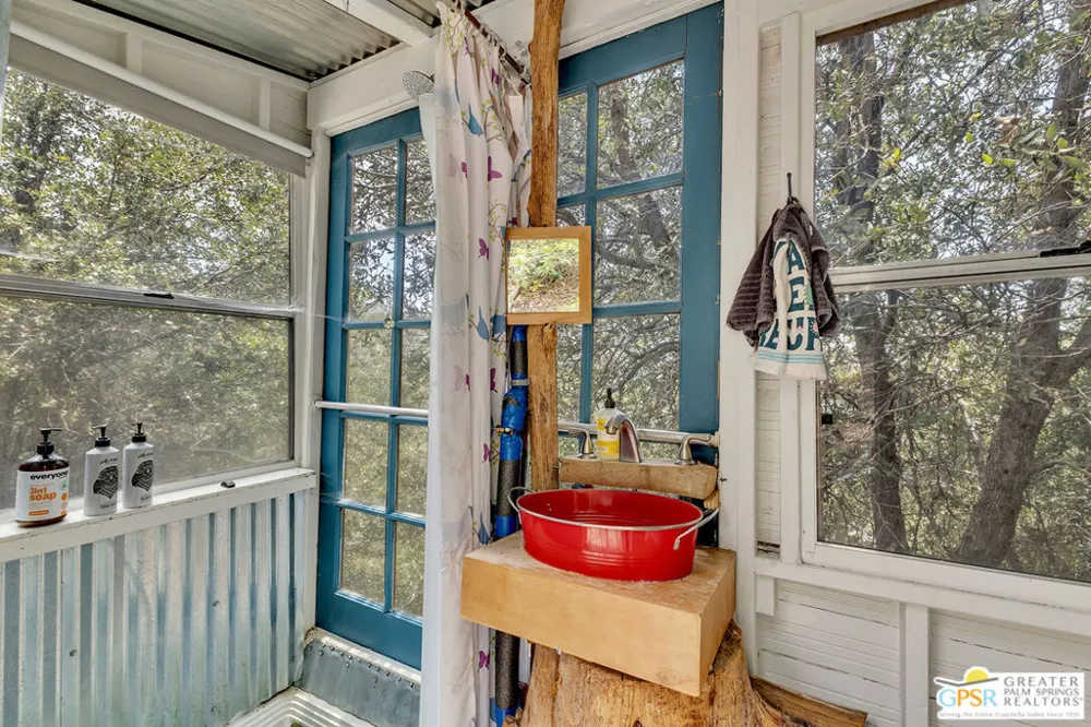 21395 Highway 243 Idyllwild, CA 92549