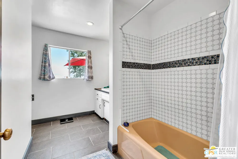 21395 Highway 243 Idyllwild, CA 92549