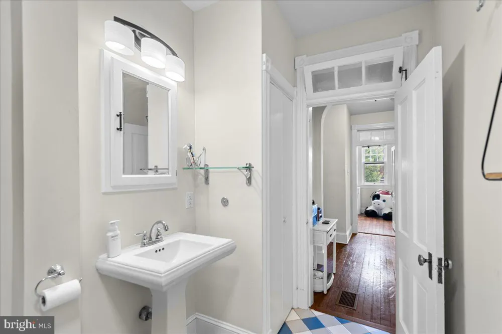 1007 POTOMAC AVENUE Hagerstown, MD 21742