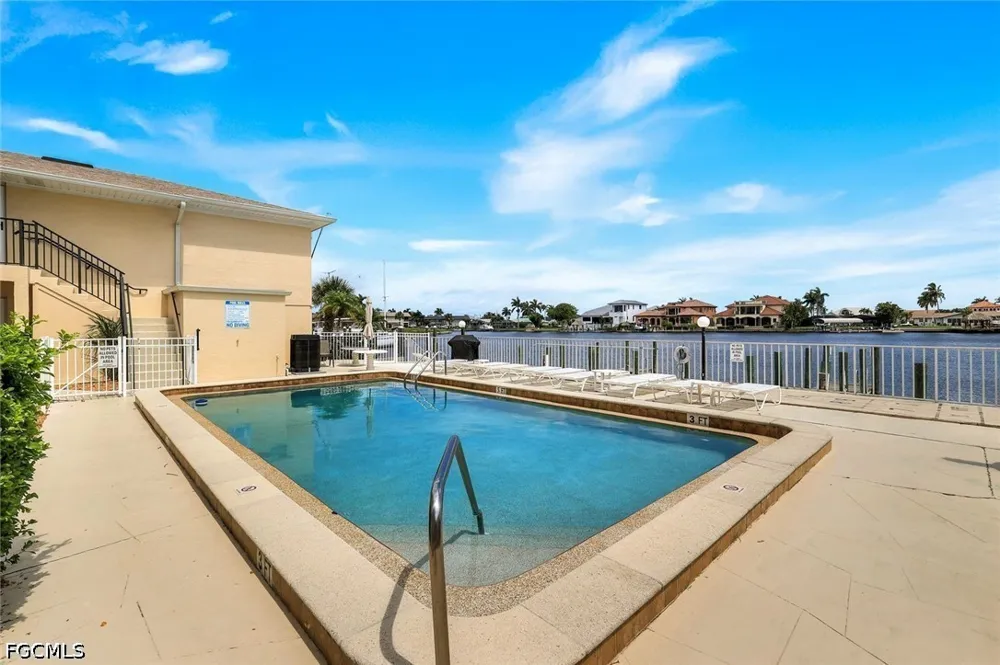 Bikini Court #103 Cape Coral, FL 33904