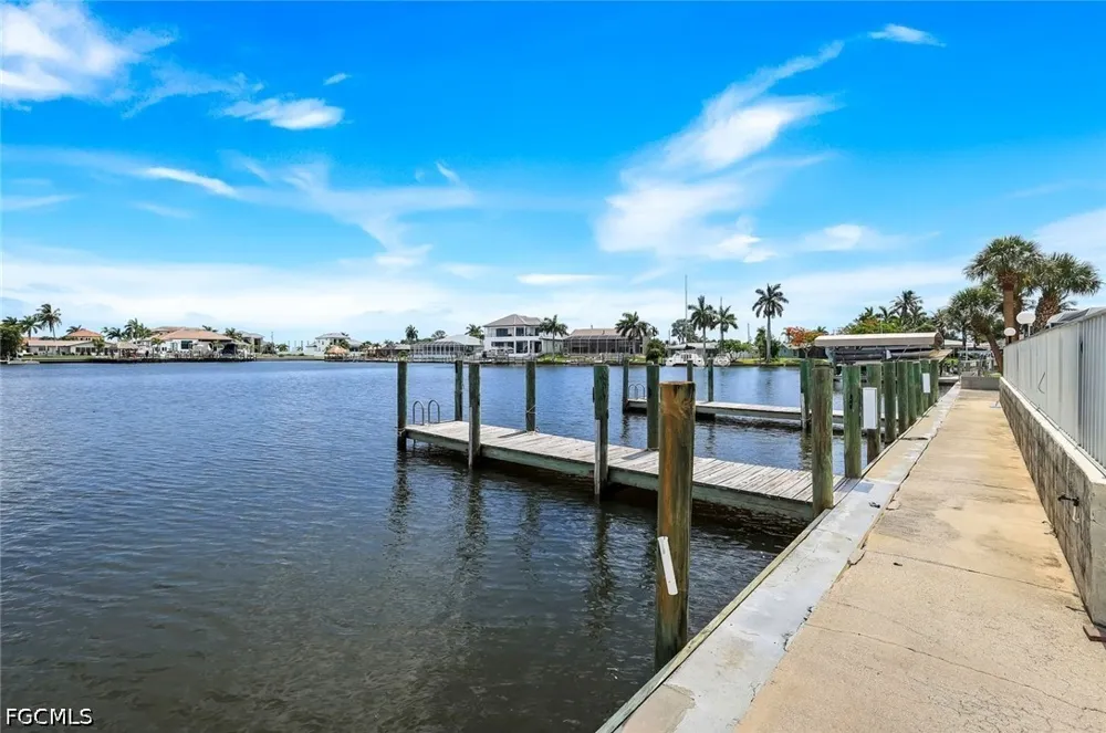 Bikini Court #103 Cape Coral, FL 33904