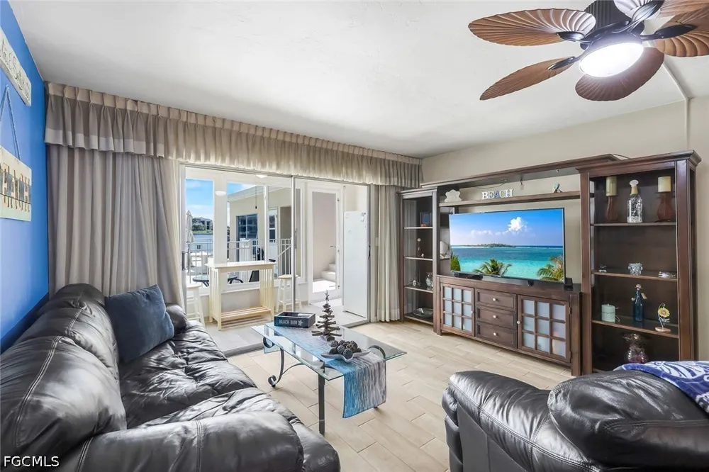 Bikini Court #103 Cape Coral, FL 33904