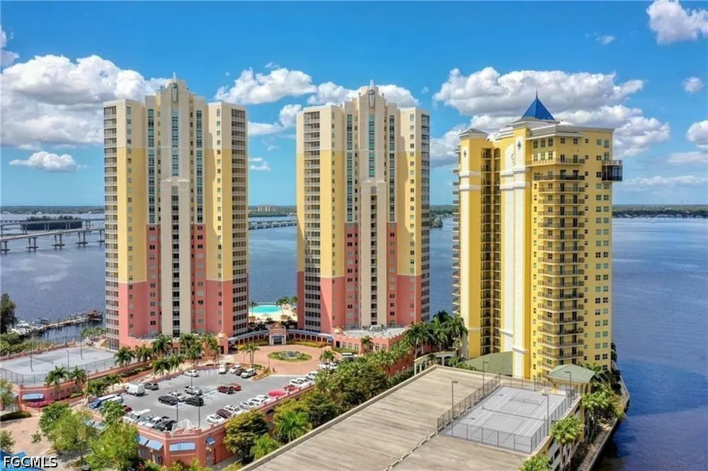 1st Street #2202 Fort Myers, FL 33916