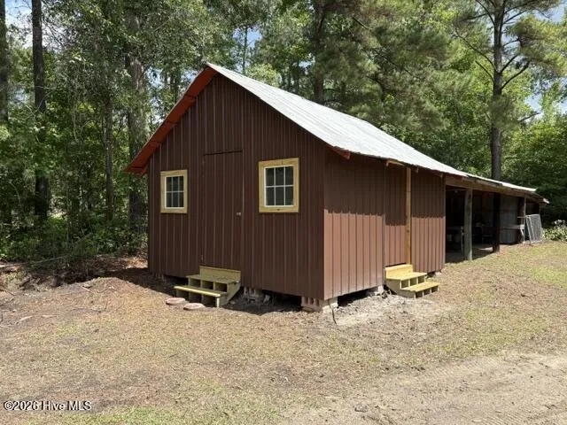 351 Fm Stanley Road Clarendon, NC 28432