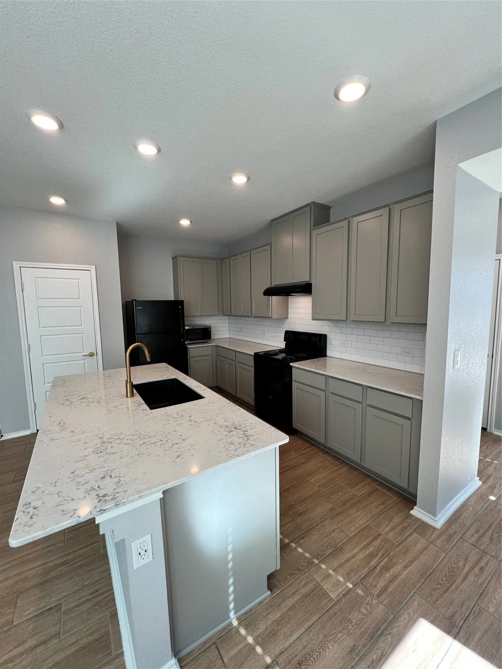 6516 Carriage Pines Drive Del Valle, TX 78617