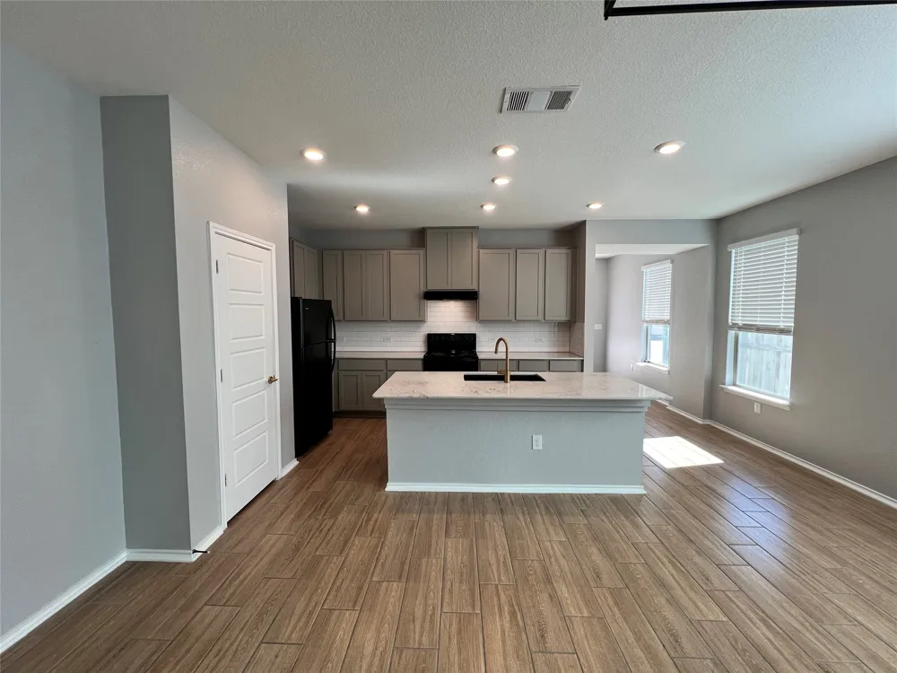 6516 Carriage Pines Drive Del Valle, TX 78617
