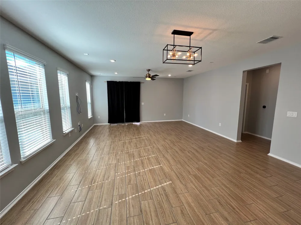 6516 Carriage Pines Drive Del Valle, TX 78617