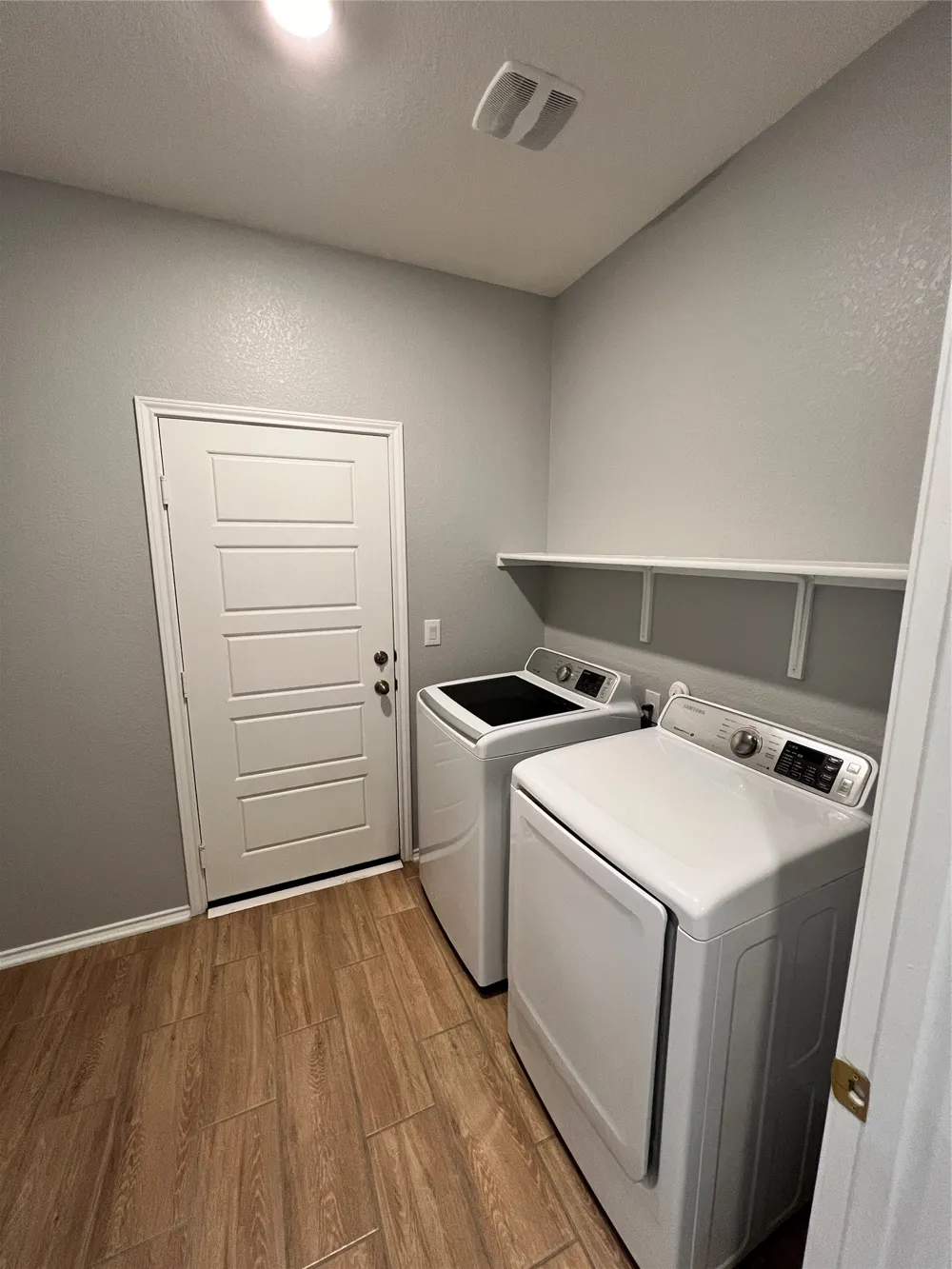 6516 Carriage Pines Drive Del Valle, TX 78617