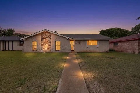 821 Cherry Hills Drive