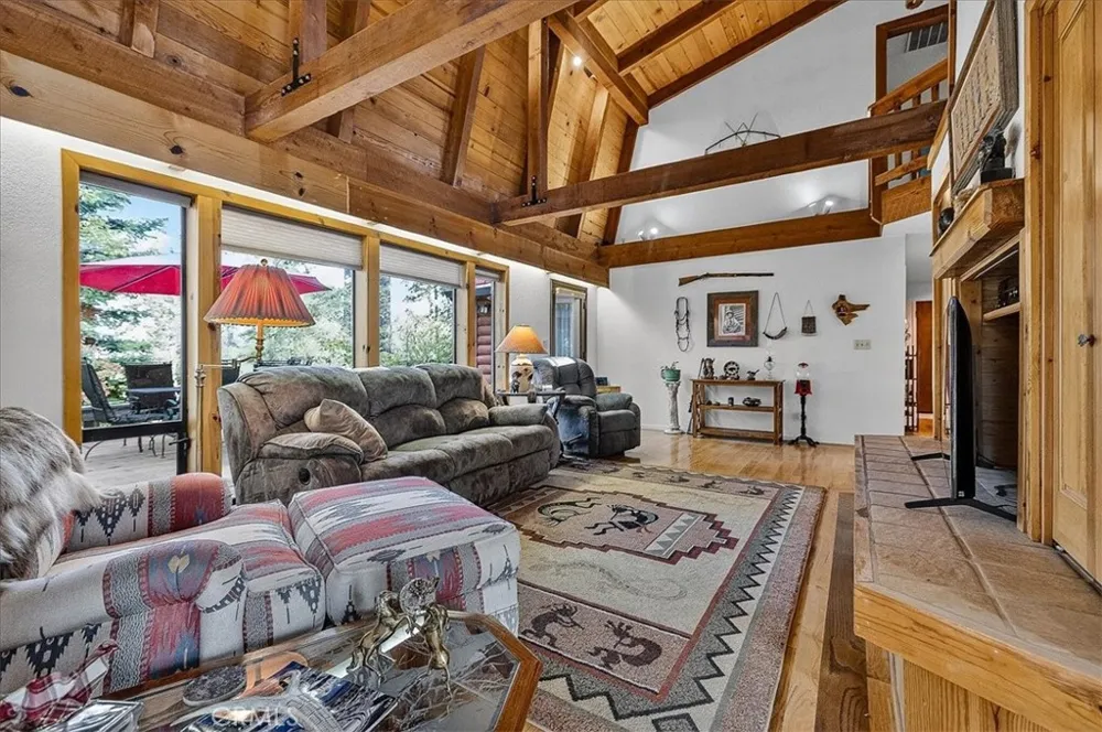 16 Mendocino Chico, CA 95973