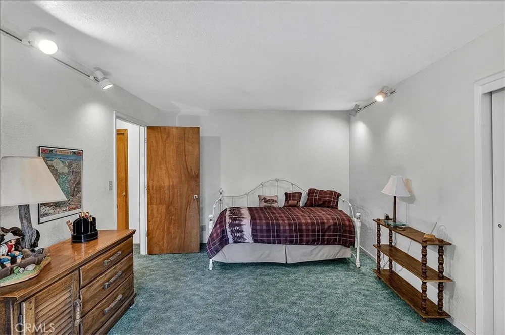16 Mendocino Chico, CA 95973