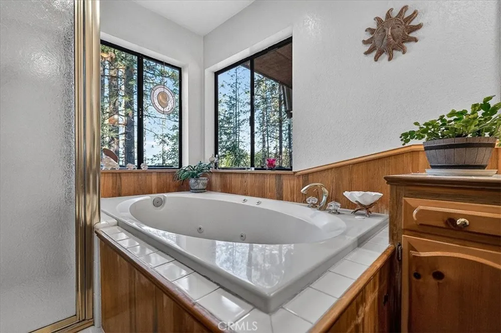 16 Mendocino Chico, CA 95973