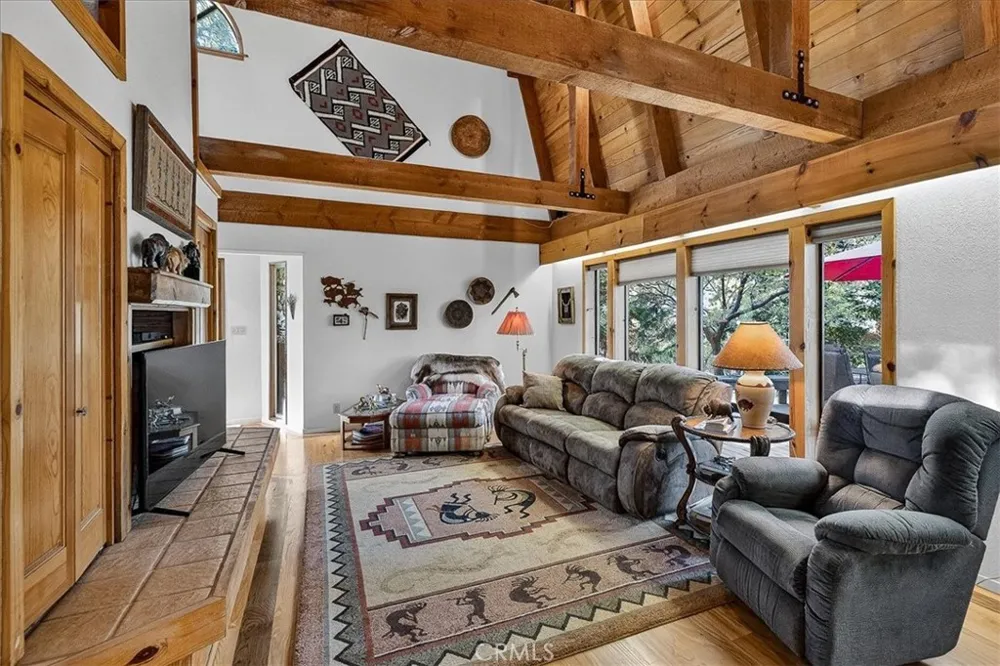 16 Mendocino Chico, CA 95973