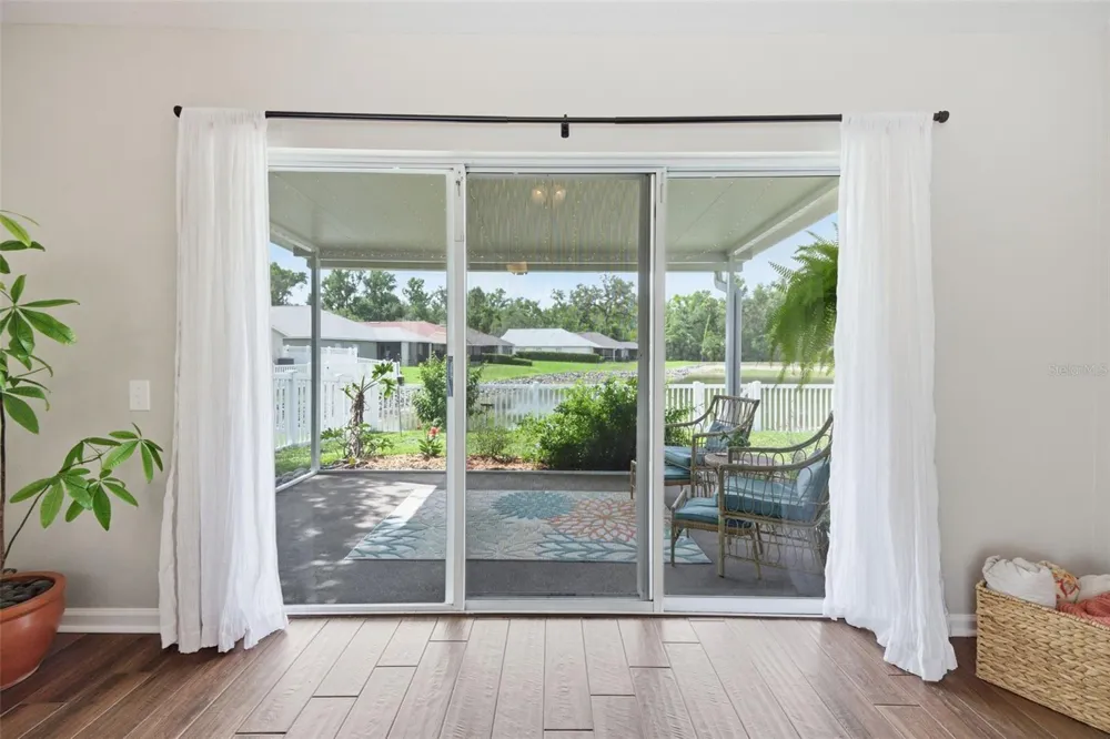 25114 LEXINGTON OAKS BOULEVARD Wesley Chapel, FL 33544