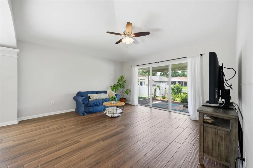 25114 LEXINGTON OAKS BOULEVARD Wesley Chapel, FL 33544