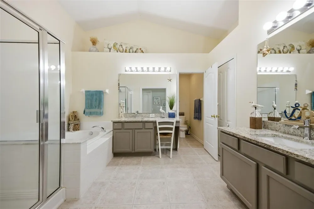 25114 LEXINGTON OAKS BOULEVARD Wesley Chapel, FL 33544