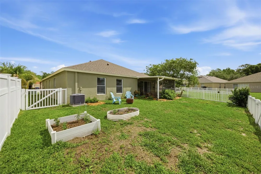 25114 LEXINGTON OAKS BOULEVARD Wesley Chapel, FL 33544