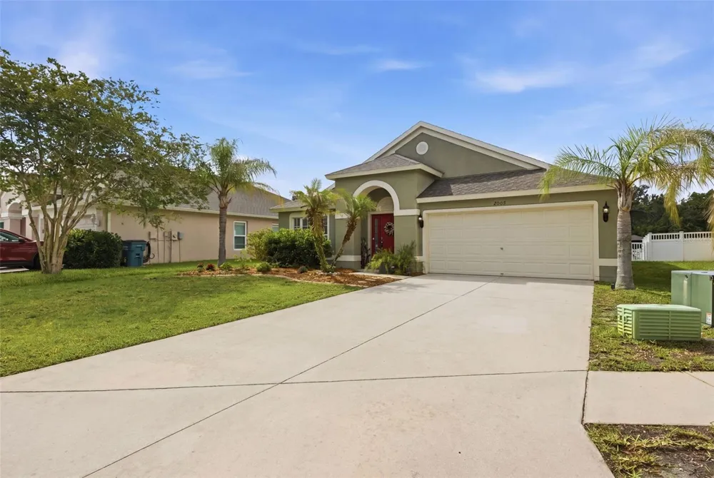 25114 LEXINGTON OAKS BOULEVARD Wesley Chapel, FL 33544