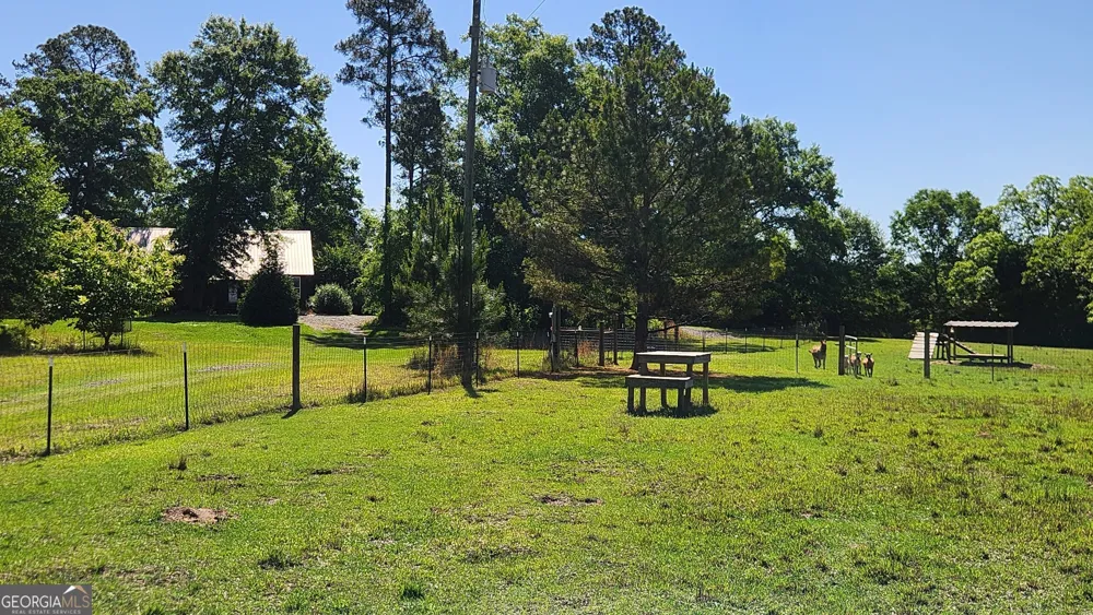 246 Melton Mill RD Dawson, GA 39842