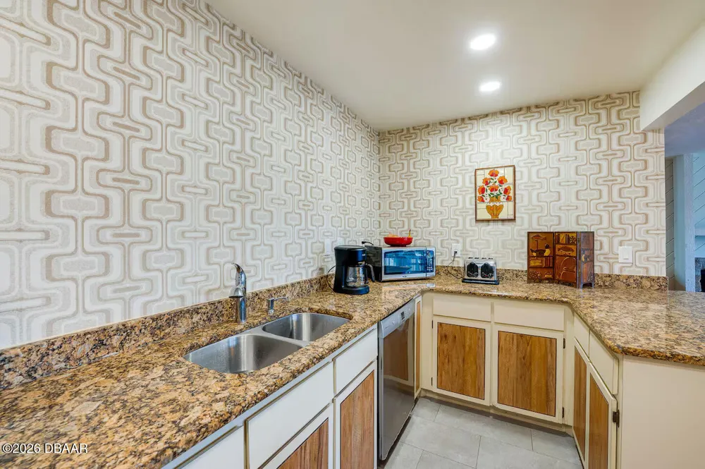 1286 John Anderson Drive Ormond Beach, FL 32176