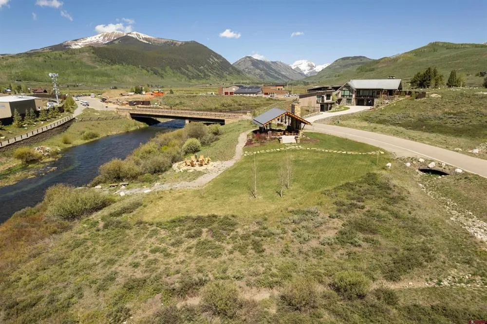 130 Pyramid Ave Crested Butte, CO 81230