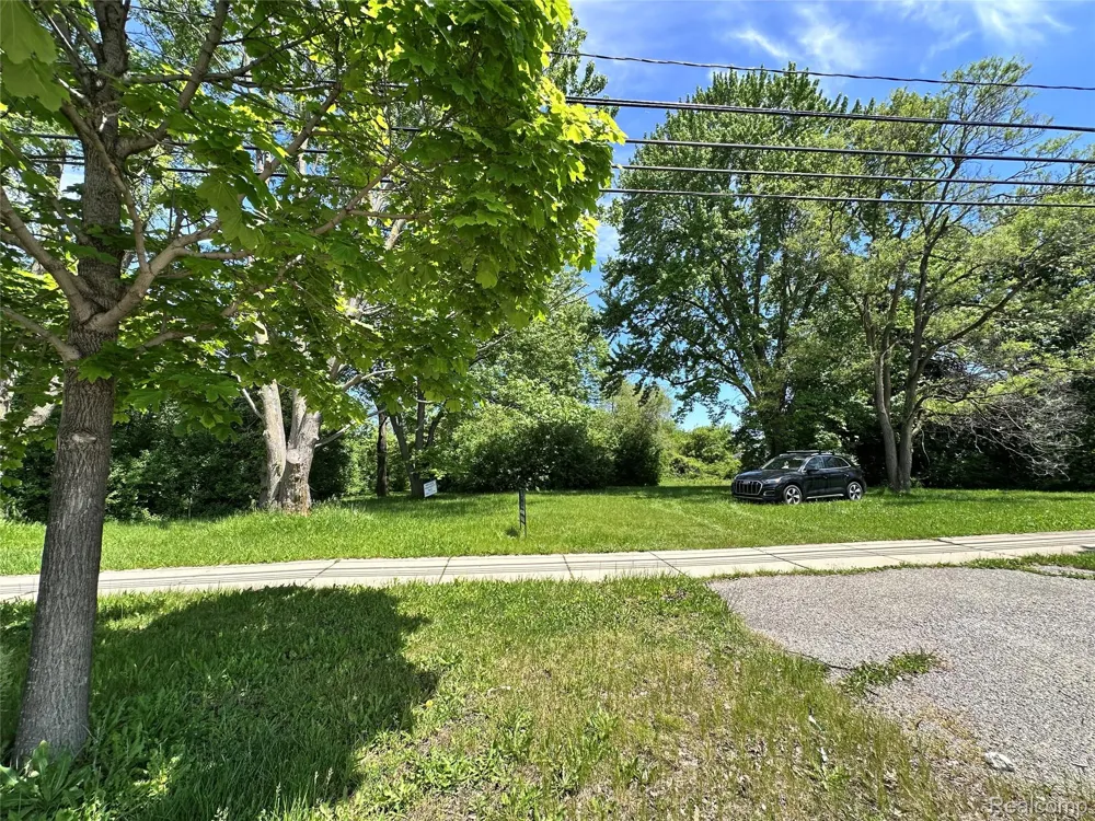 6750 Canton Center Road Canton Charter Township, MI 48187