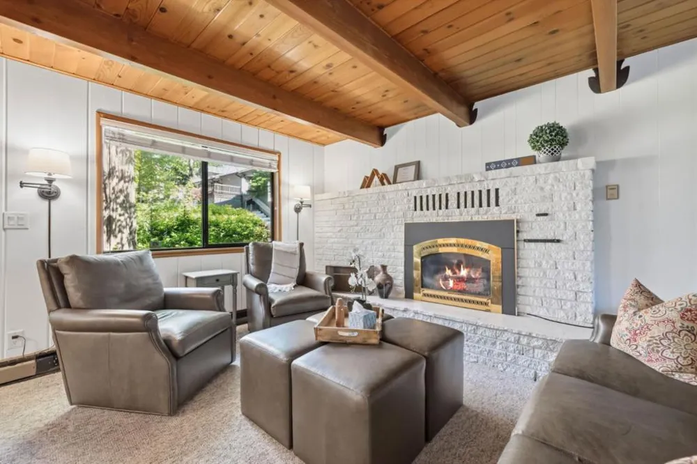24748 Quartz Avenue Long Barn, CA 95335