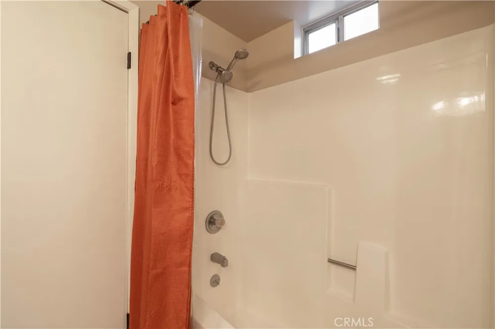 773 Sunset Sugarloaf, CA 92386
