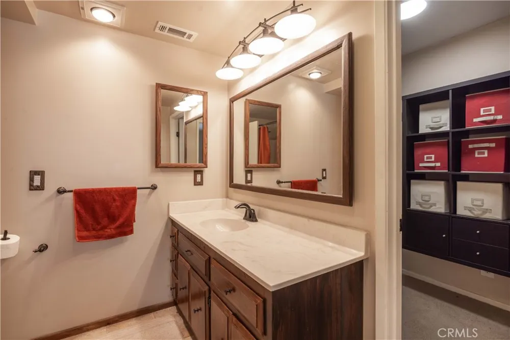 773 Sunset Sugarloaf, CA 92386