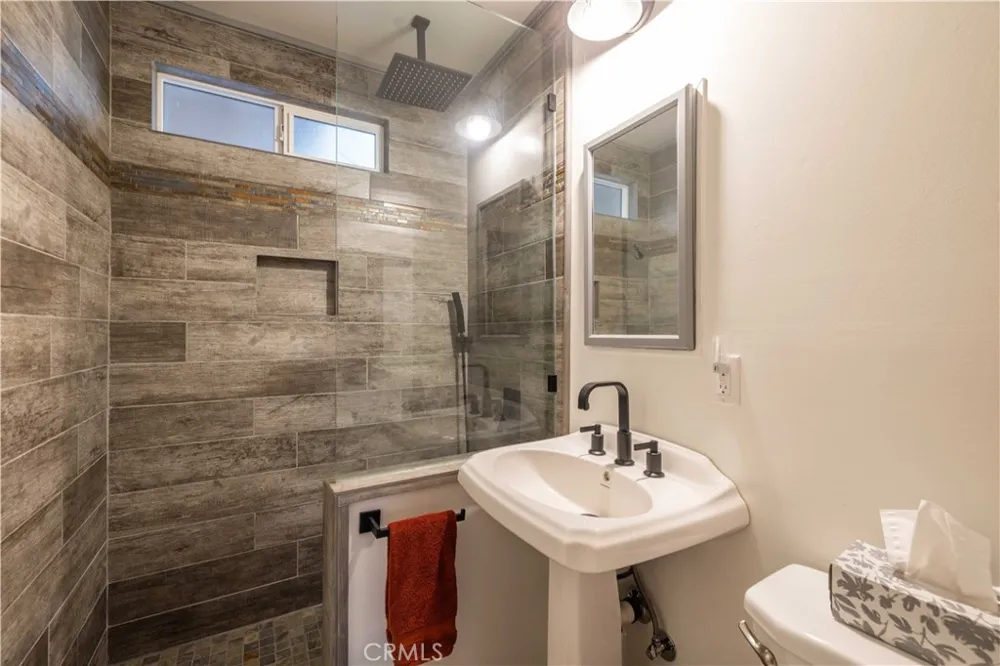 773 Sunset Sugarloaf, CA 92386
