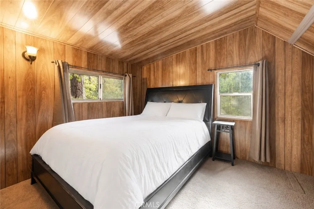 773 Sunset Sugarloaf, CA 92386