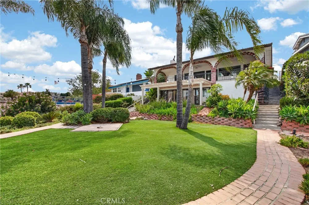 29392 Big Range Canyon Lake, CA 92587