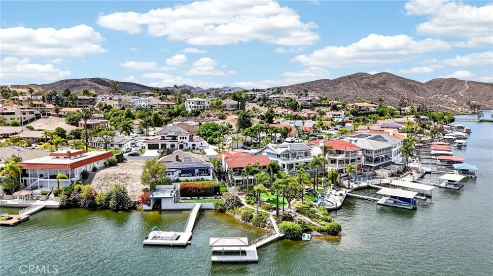 29392 Big Range Canyon Lake, CA 92587