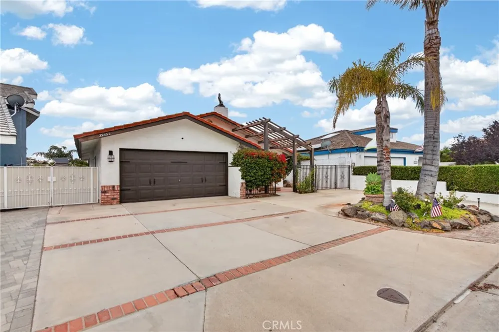 29392 Big Range Canyon Lake, CA 92587