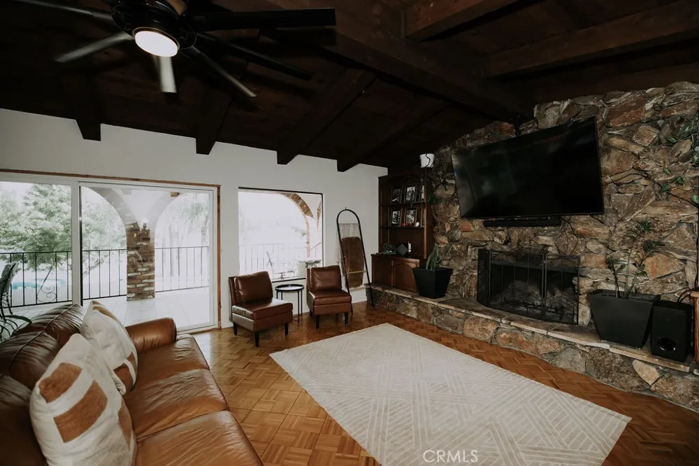 29392 Big Range Canyon Lake, CA 92587