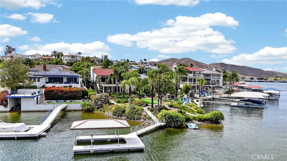 29392 Big Range Canyon Lake, CA 92587