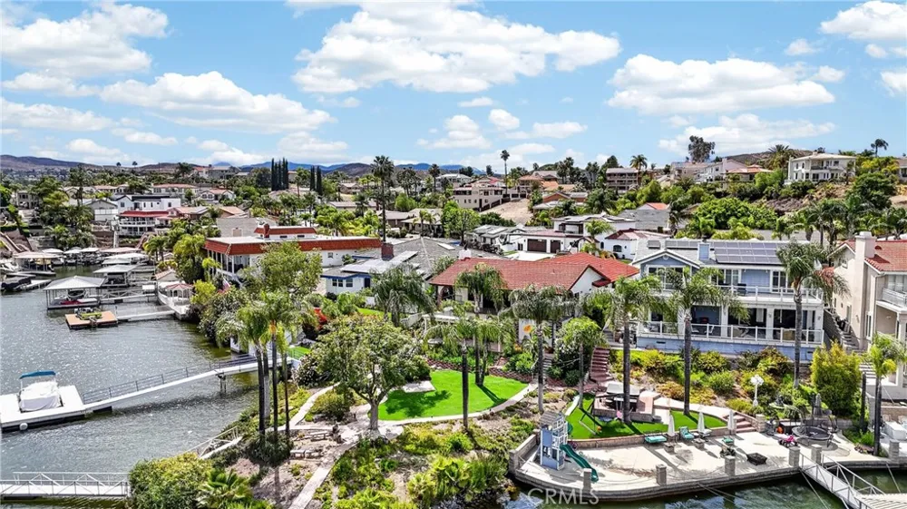 29392 Big Range Canyon Lake, CA 92587