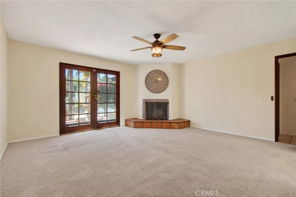 29392 Big Range Canyon Lake, CA 92587