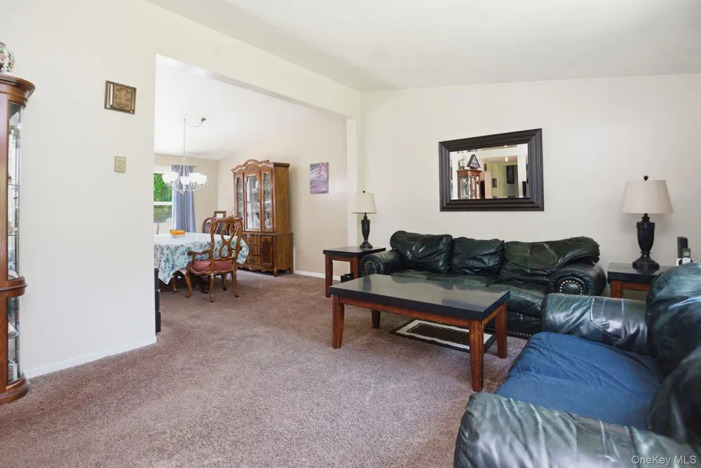 19 Taurat Place Mahopac, NY 10541