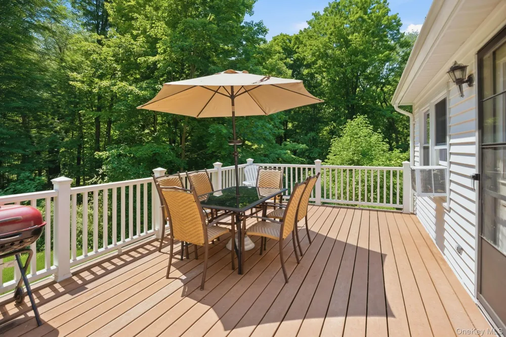 19 Taurat Place Mahopac, NY 10541
