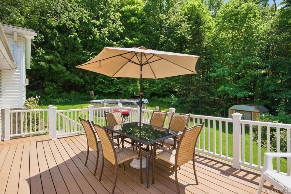 19 Taurat Place Mahopac, NY 10541