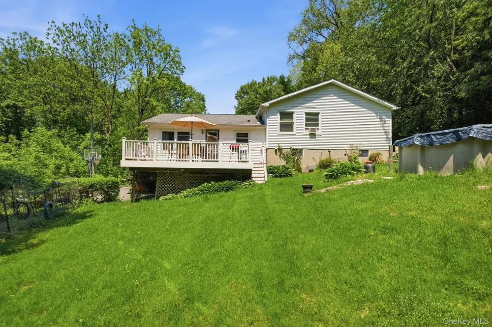 19 Taurat Place Mahopac, NY 10541