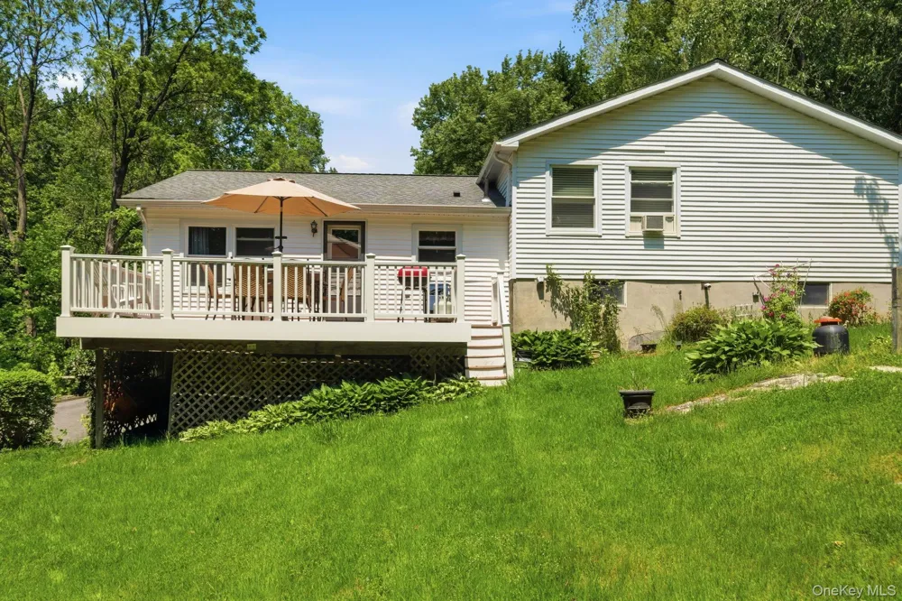 19 Taurat Place Mahopac, NY 10541