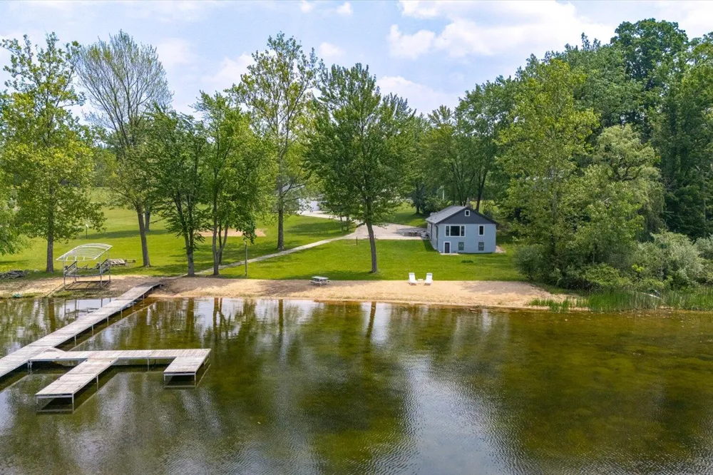 13754 45th Street Bloomingdale, MI 49026