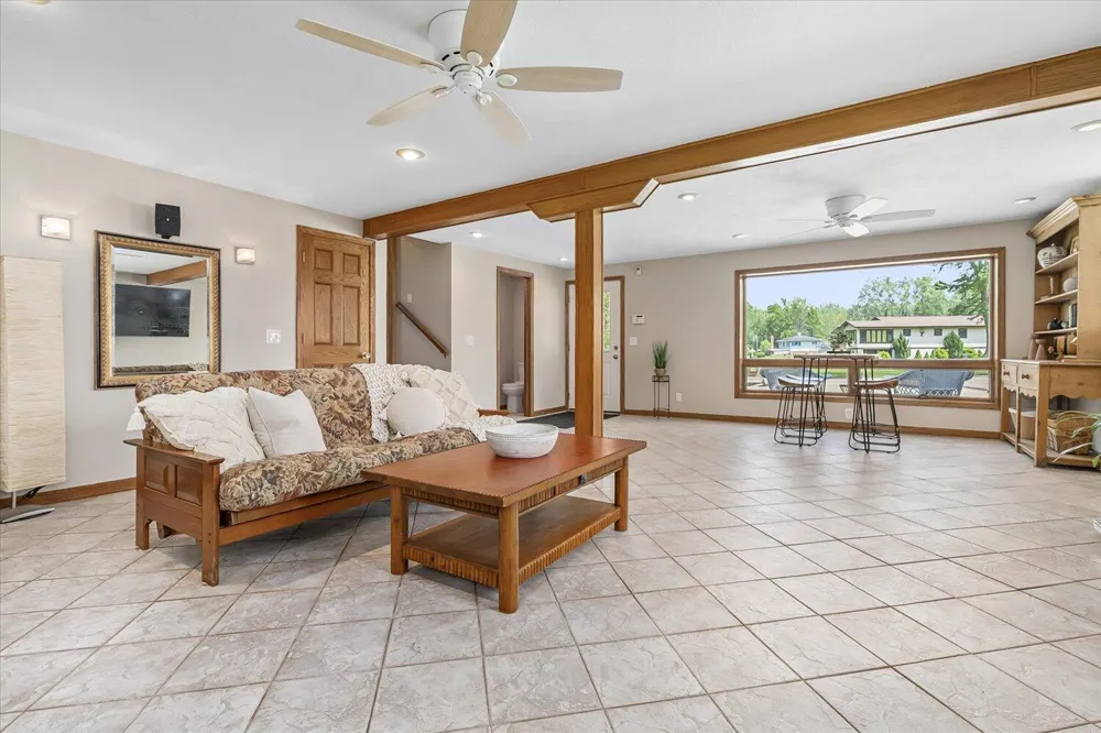 13754 45th Street Bloomingdale, MI 49026